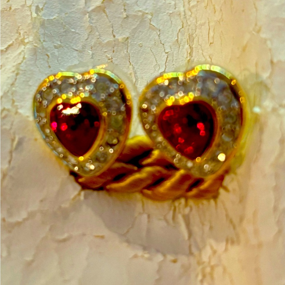 Lovely, red heart and clear stone post earrings.  Perfect for Valentine’s Day.
